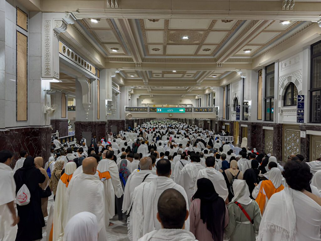 10 Common Mistakes During Hajj 2025